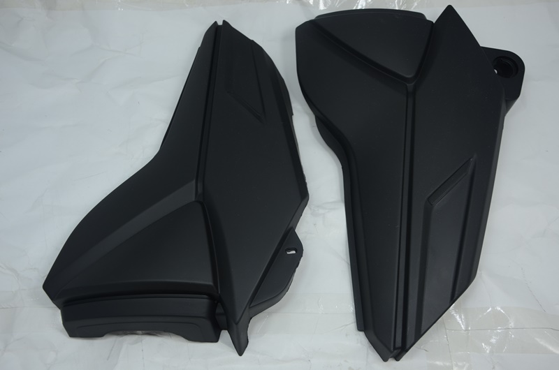 YS 125 ORTA YAN KAPAK SİYAH YS 125 ORTA YAN KAPAK SİYAH