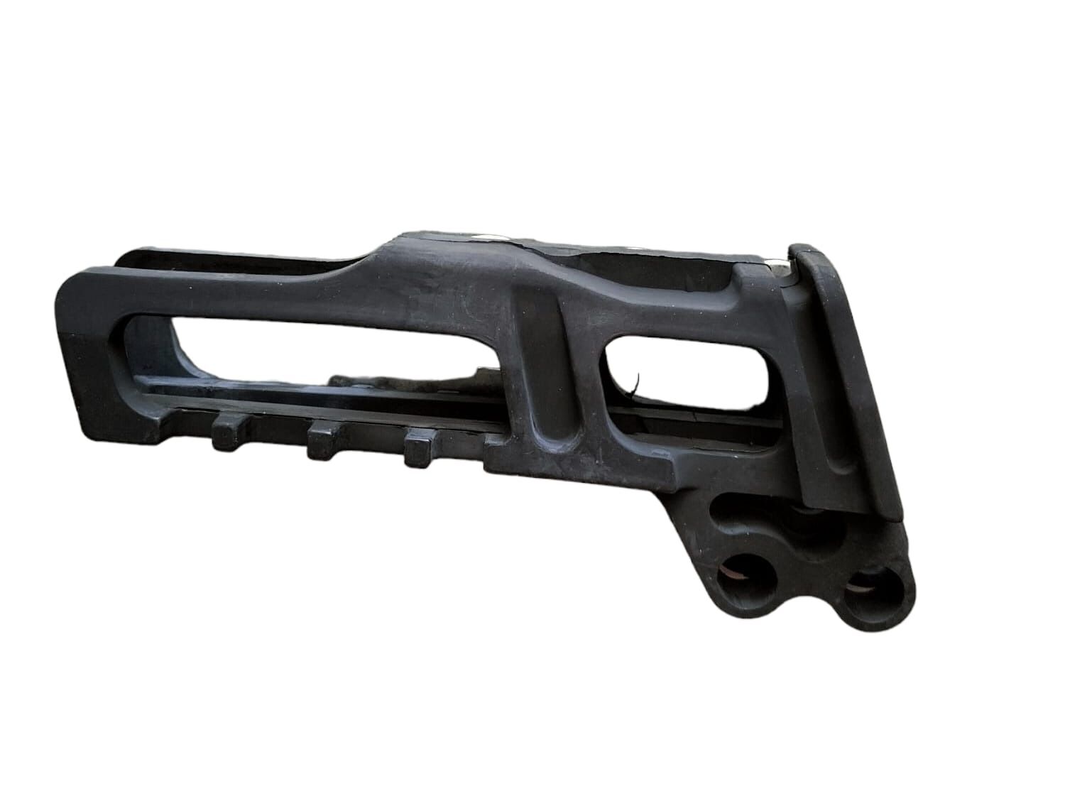 Apachi CROSS 2v ( 17hp ) 4v (27 Hp ) Zincir Muhafaza Takozu Apachi CROSS 2v ( 17hp ) 4v (27 Hp ) Zincir Muhafaza Takozu