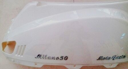 MOTO GUSTO Rmg Moto Gusto Mılano 50 Sele Yan Kapak sağ Beyaz MOTO GUSTO Rmg Moto Gusto Mılano 50 Sele Yan Kapak sağ Beyaz