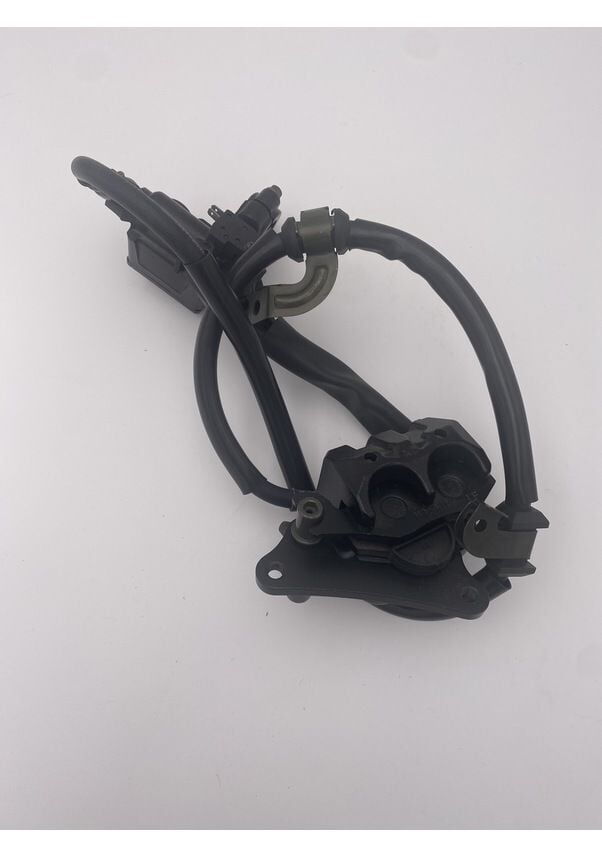 LİFAN KP150 ÖN FREN MERKEZİ KOMPLE LİFAN KP150 ÖN FREN MERKEZİ KOMPLE