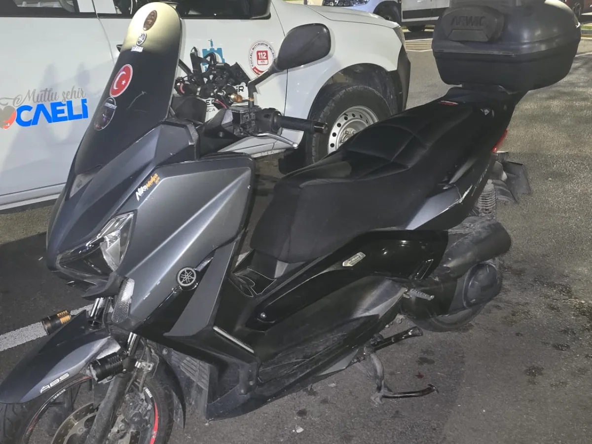 Yamaha x-max 250cc Iron Max ABS